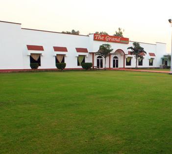 Gajraula Haveli Resort Exterior photo